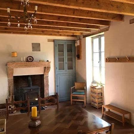 Le Tarde - Crecerelle Vakantiehuis *